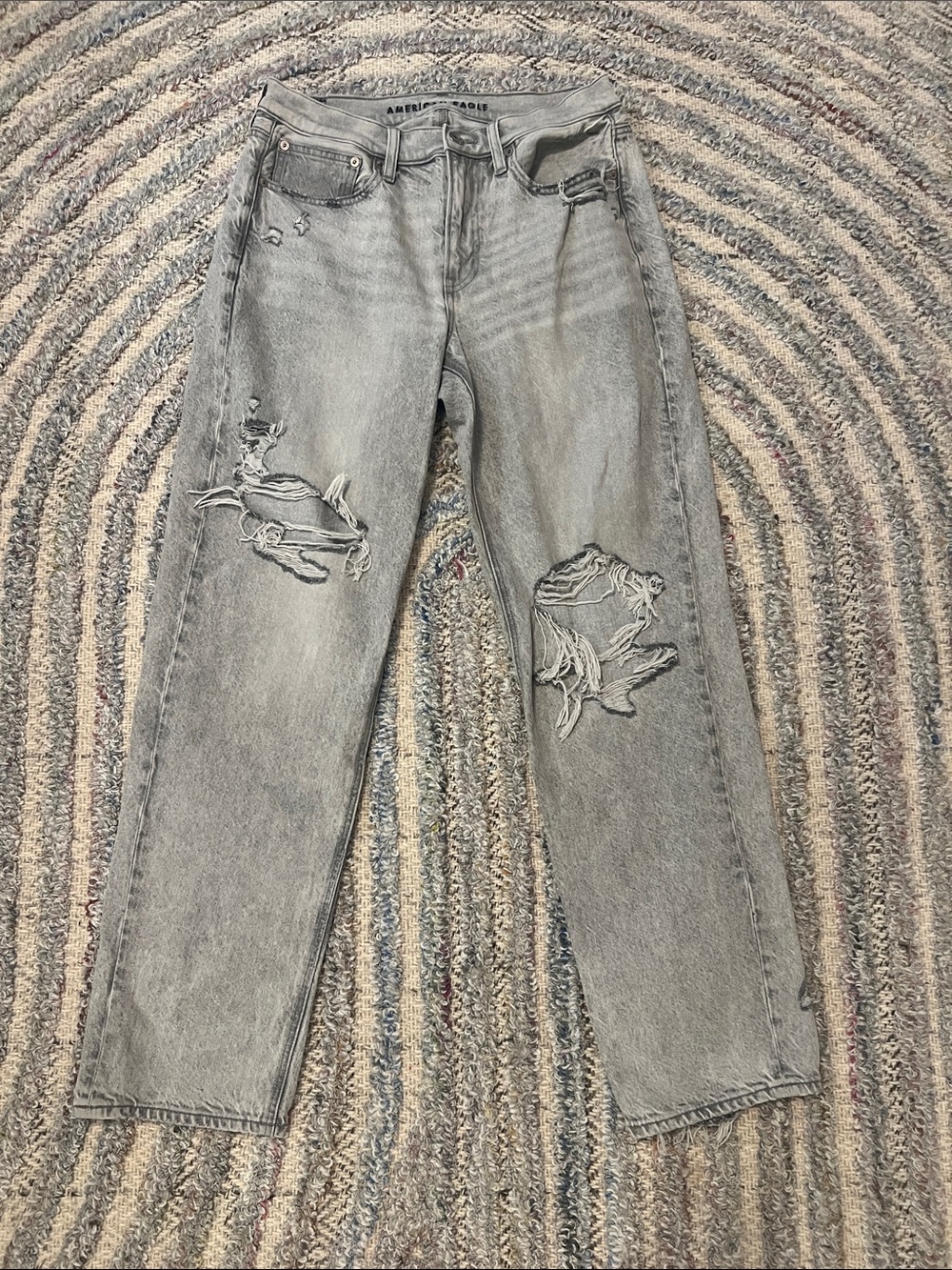 American Eagle Light Gray Distressed Straight Leg Jeans